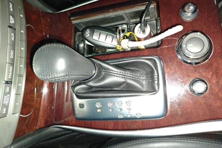 Used Infiniti Q70 2019 Q70L 2.0T Elite Plus Version Gear Lever