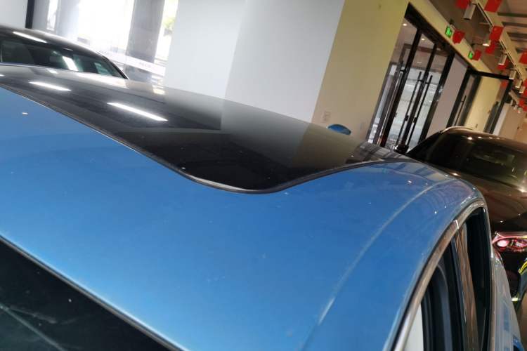 Used Hongqi H5 2024 1.5T HEV Smart Connect Flagship Edition Roof