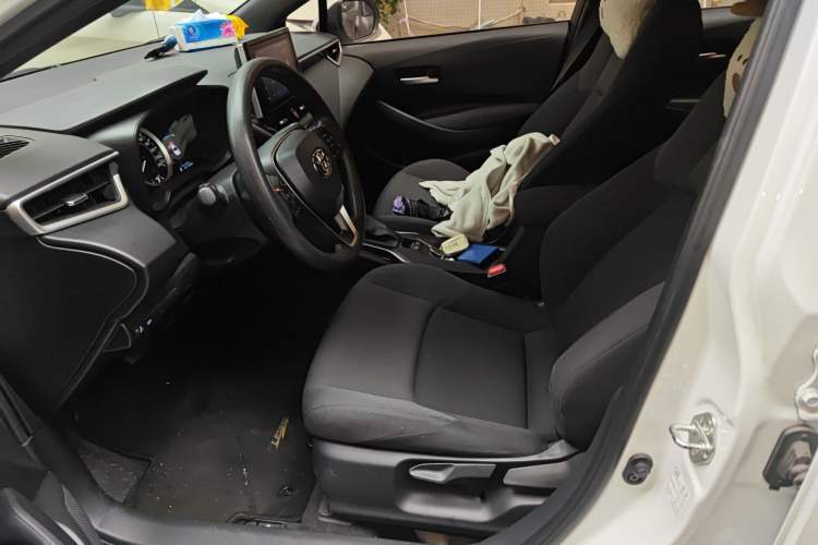 Used Toyota Levin 2022 185T CVT Luxury Edition Left Front Seat