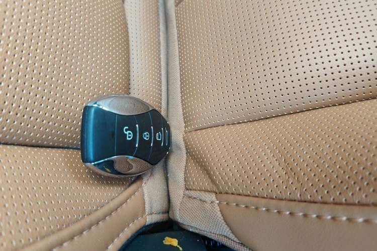 Used Hongqi HQ9 2023 2.0T Smart Connect Flagship Edition Vehicle Key