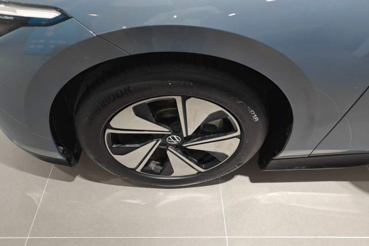 Used Volkswagen ID.7 VIZZION 2024 AIR model