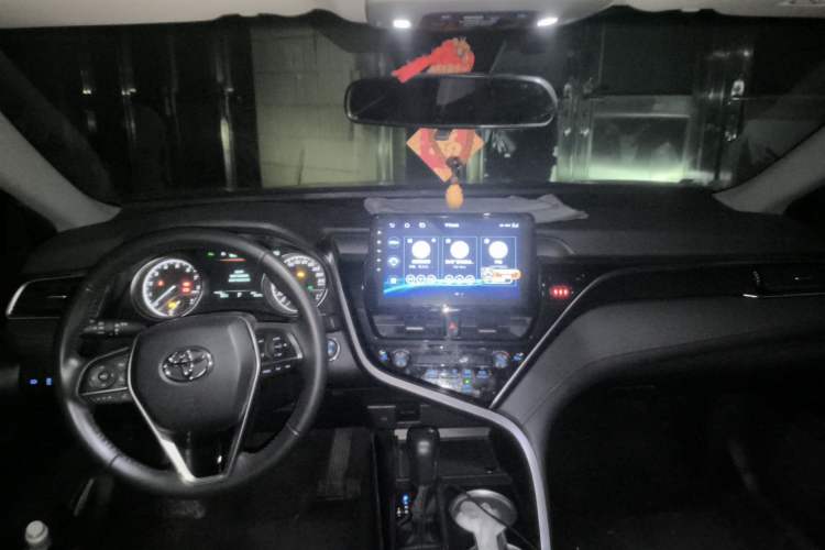 Used Toyota Camry 2021 2.0G Luxury Edition Headliner