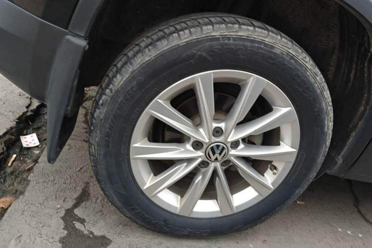 Used Volkswagen Tiguan L 2016 280TSI Automatic Two-Wheel-Drive Silk Road Style Edition