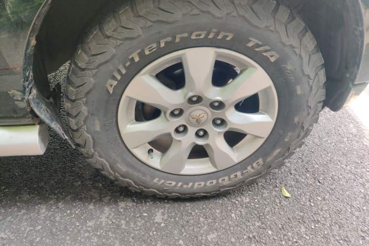 Used Mitsubishi Pajero 2016 3.0L Automatic Prestige Version China V Standard Right Front Wheel Hub