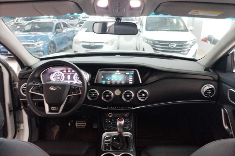 Used JAC Group Refine S7 2017 1.5T Automatic Luxury Model
