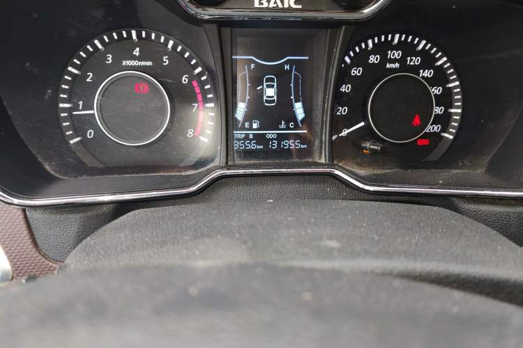 Used HYOSOW H3 2017 1.5L Manual Comfort Sunroof Version