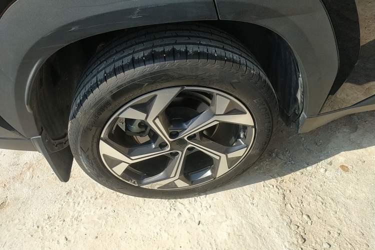 Used Geely Auto FX11 2023 2.0TD DCT Prestige Edition
