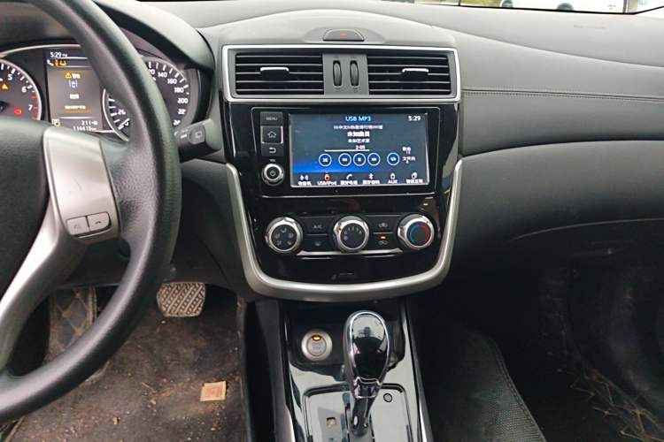 Used Nissan Tiida 2016 1.6L CVT Smart Drive Edition