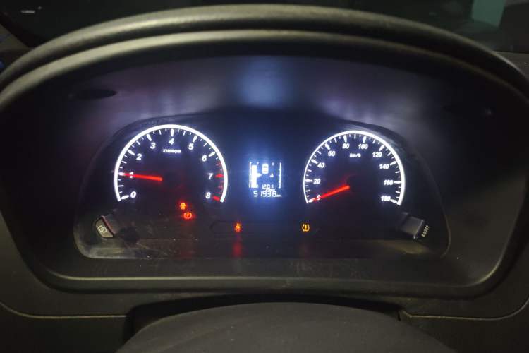 Used FORTHING Lingzhi PLUS 2021 Travel Edition 2.0L Manual Luxury 7-Seater Instrument Cluster