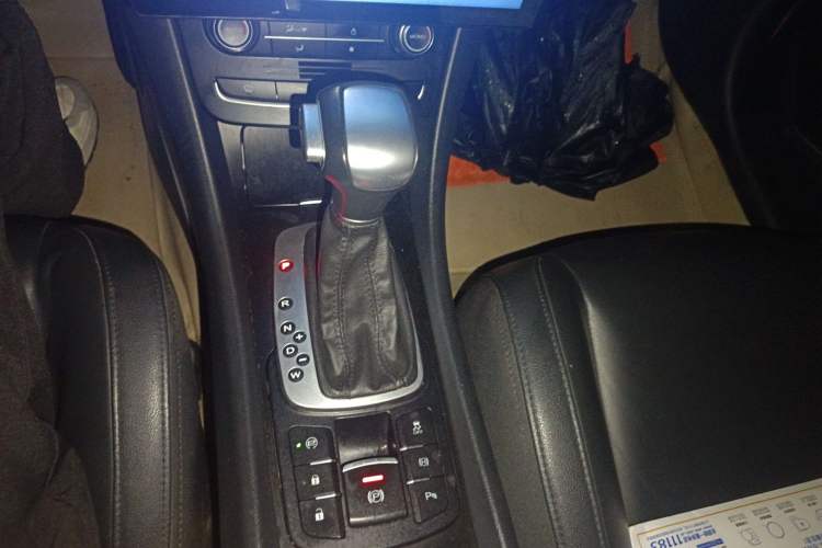 Used MG 6 2015 Hatchback 1.8T 90th Anniversary Track Champion Edition Automatic inkaNet Flagship Model
