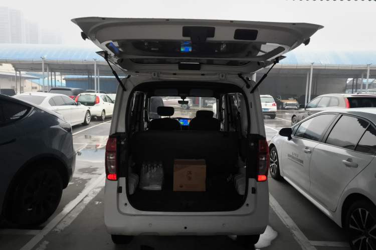 Used Wuling Zhiguang New Energy 2025 Comfort Model