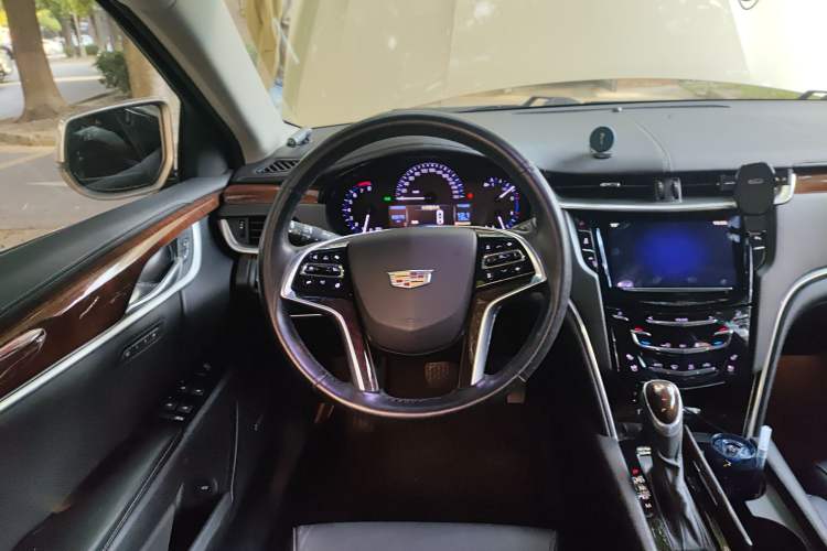Used Cadillac XTS 2016 28T Luxury Model
