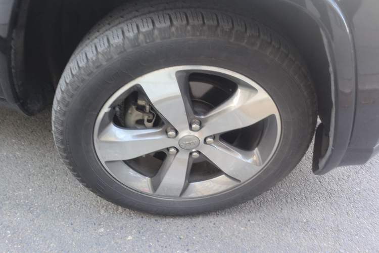 Used Jeep Grand Cherokee 2015 3.6L Luxury Navigation Edition
