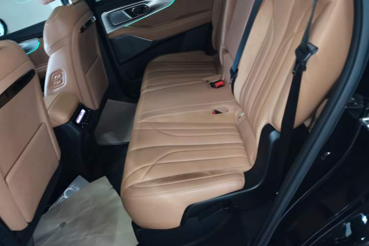 Used GAC Trumpchi ES9 2024 PHEV with 143 km Max