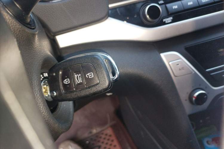 Used Hyundai Elantra (6th Generation / Lingdong) 2016 1.6L Automatic ZhiXuan – Elite Version
