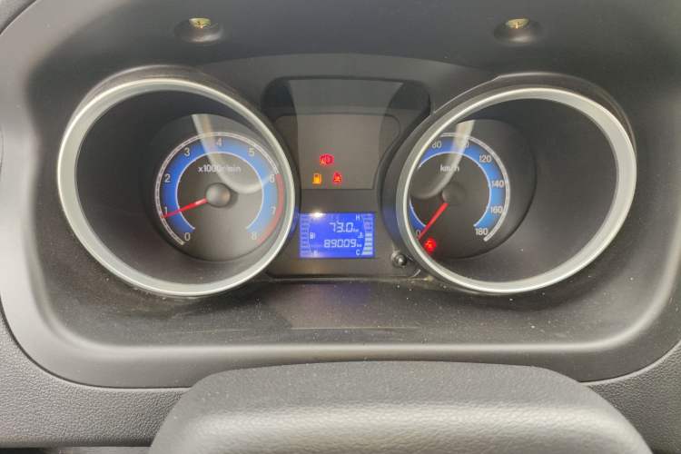 Used CHANGAN KAICHENG Ruixing M60 2020 1.5L Standard Version China VI Van with 5 Seats Equipped with DAM15KR Instrument Cluster