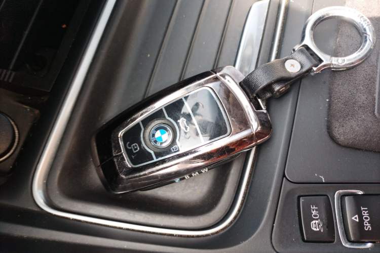 Used BMW 4 Series 2014 420i Fashion Model
