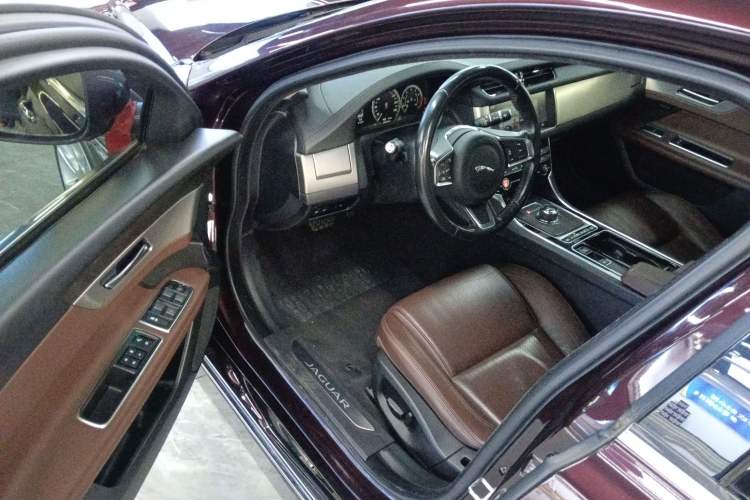 Used Jaguar XFL 2018 XFL 2.0T 250 PS Luxury Edition
