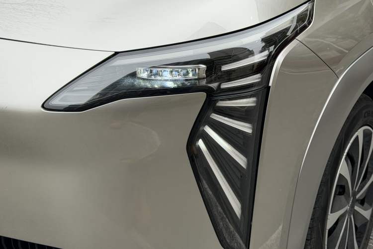 Used AION Y 2023 Plus 510 Enjoy Edition Left Front Headlight