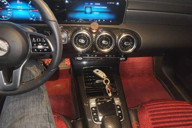 Used Mercedes-Benz A-Class 2019 A 200 L Audio And AC Panel