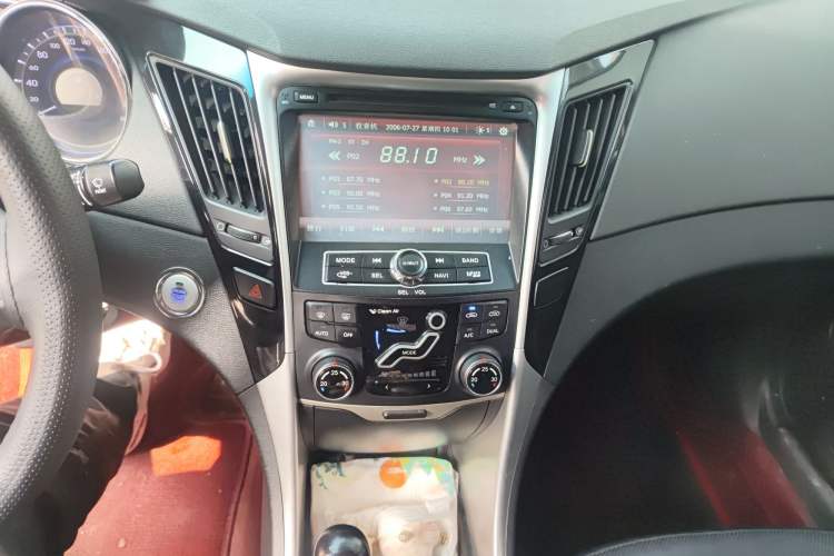 Used Hyundai Sonata 2013 2.4L Automatic Leading Edition China IV Standard
