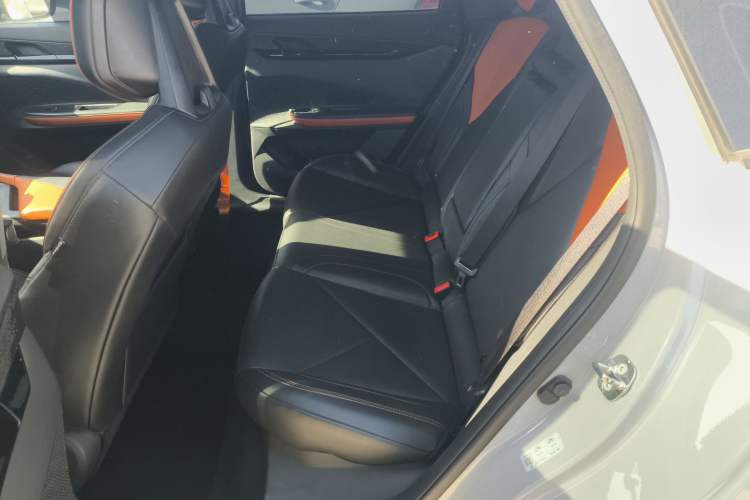 Used Changan UNI-V 2022 1.5T Prestige Version