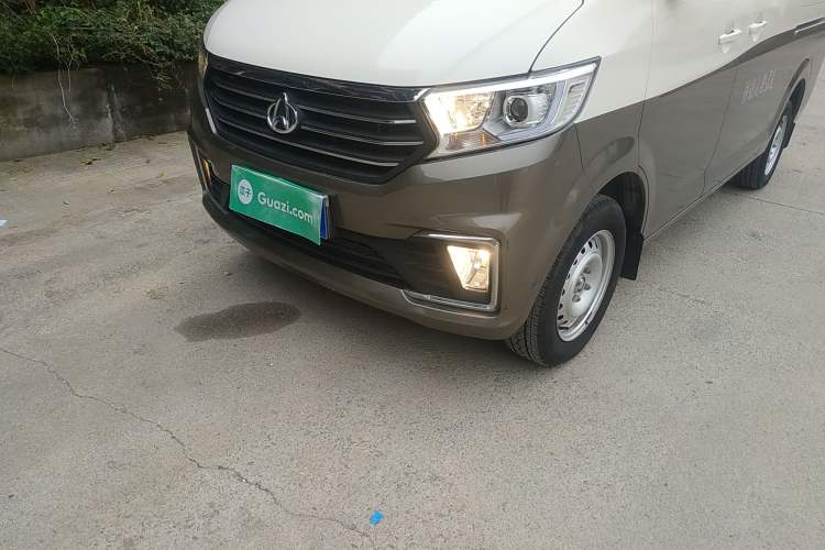 Used Kuayue Kuayue Xing V3 2023 1.5L Gasoline Comfort-Grade 7-Seater Passenger Vehicle