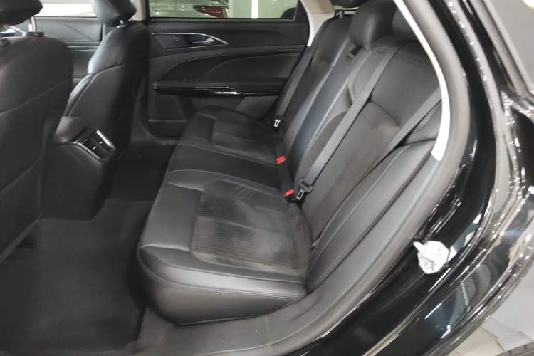 Used Ford Taurus 2019 EcoBoost 245 Comfort Edition Left Rear Seat