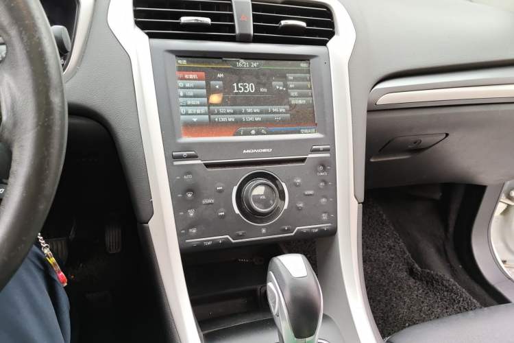 Used Ford Mondeo 2013 1.5L GTDi180 Fashion Edition Audio And AC Panel