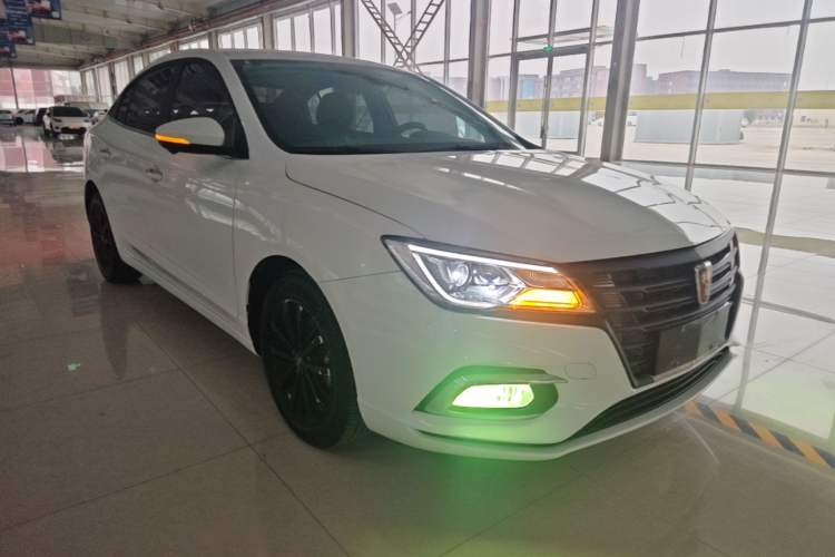 Used Roewe i5 2020 1.5L Automatic 4G Connect Luxury Flagship Edition
