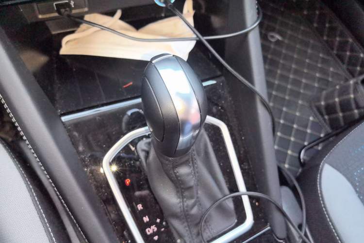 Used Jetta VS5 2026 Model, 280TSI Automatic Pioneer Edition Gear Lever