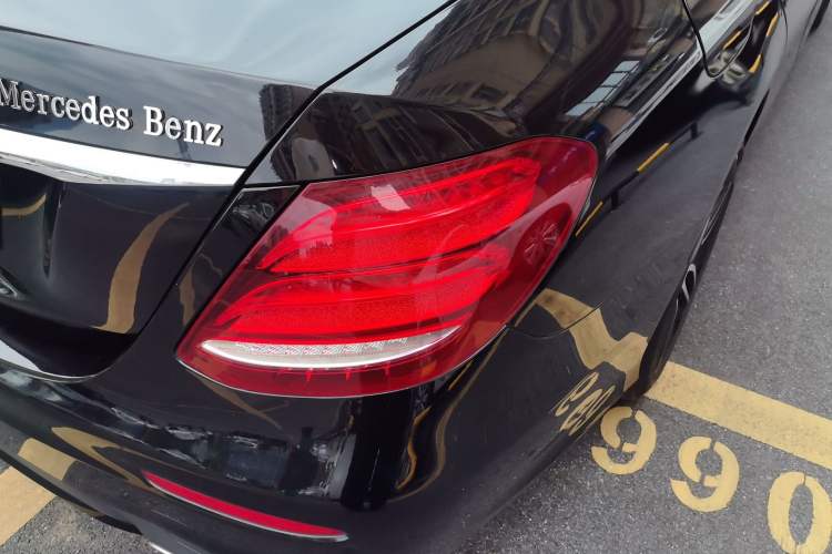 Used Mercedes-Benz E-Class 2017 E 300 Sport Edition Exterior 1