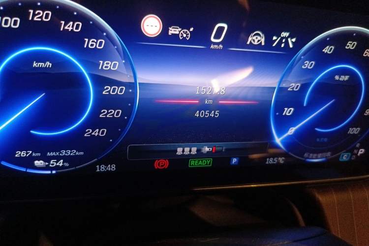 Used Mercedes-Benz EQE SUV 2024 500 4MATIC Luxury Edition Odometer Close Up