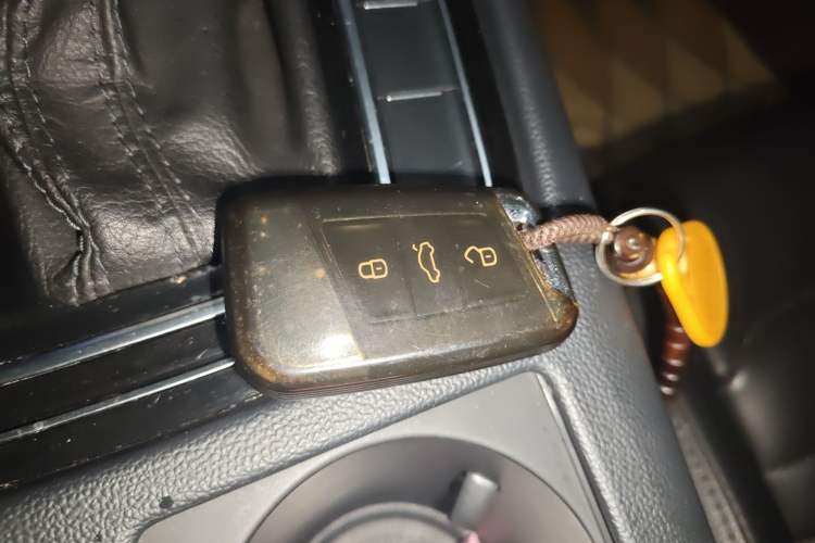 Used Volkswagen Magotan 2018 330TSI DSG Luxury Model Vehicle Key