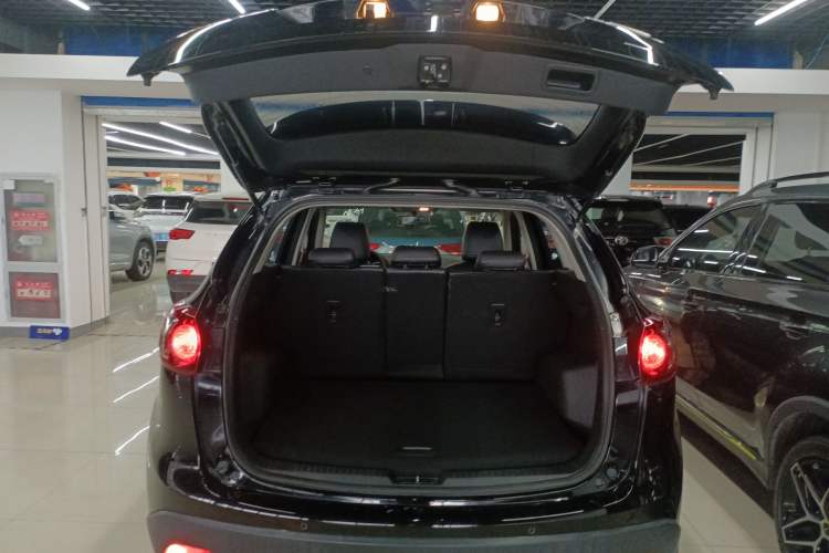 Used Mazda CX-5 2015 2.0L Automatic Two-Wheel Drive Urban Version
