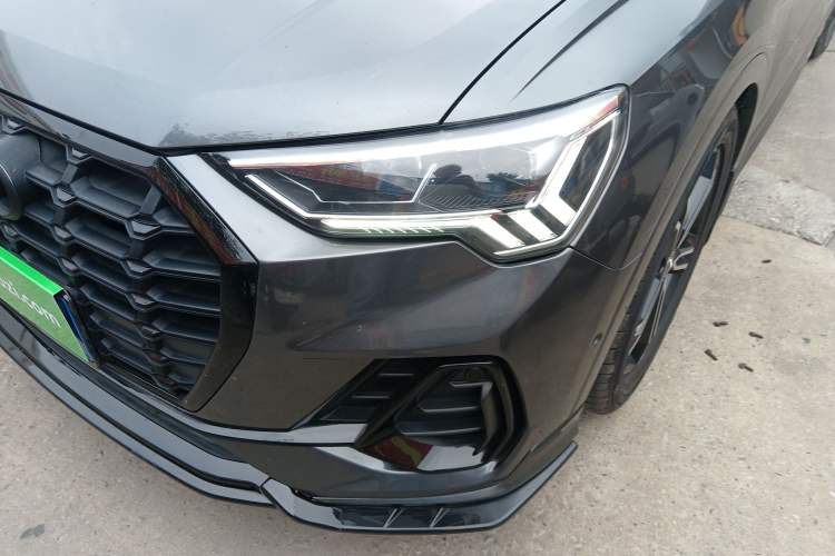 Used Audi Q3 2021 40 TFSI Fashion Dynamic Model