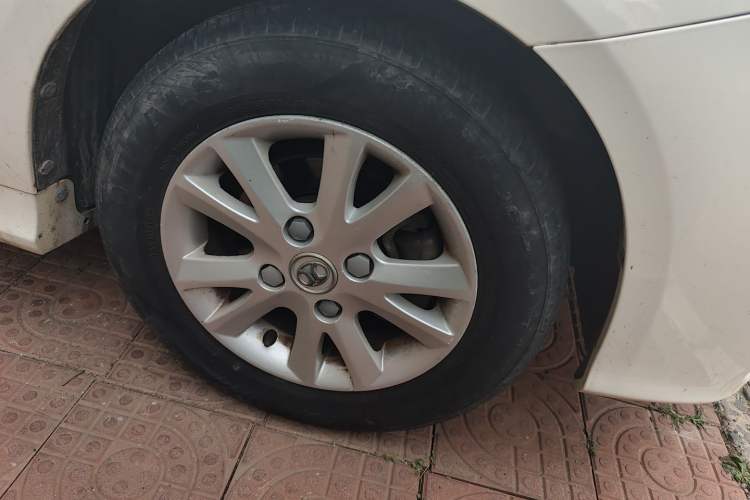 Used BAIC New Energy EV 2015 EV200 Light Edition Right Front Wheel Hub