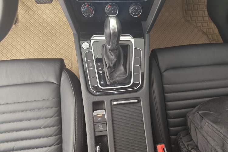 Used Volkswagen Magotan 2018 330TSI DSG Advanced Model