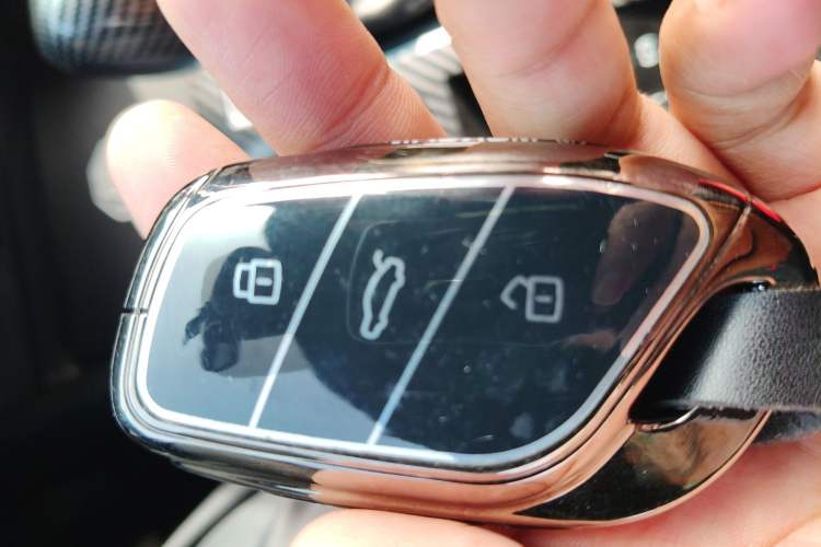 Used MG 5 2021 180 DVVT CVT Youth Luxury Edition
