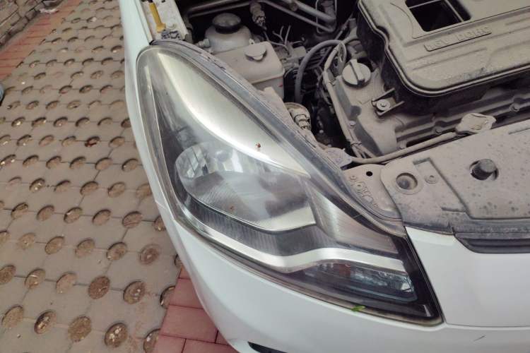 Used CHANGAN Benni 2015 1.4L IMT Luxury Model China V Standard Right Front Headlight