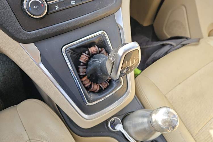 Used CHANGAN KAICHENG Ruixing S50 2017 1.5L Manual Luxury Model China V Standard