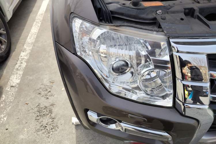 Used Mitsubishi Pajero 