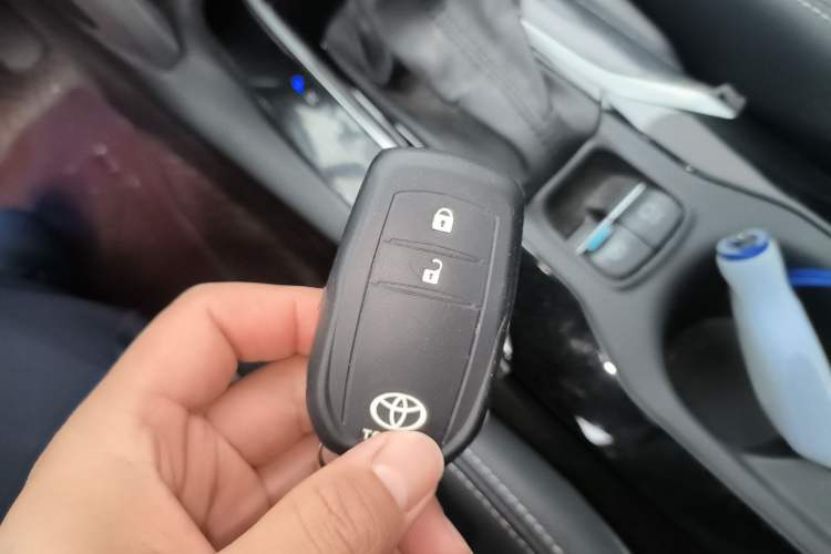 Used Toyota FRONTLANDER 2023 2.0L Smart Electric Hybrid Dual-Engine Luxury Edition
