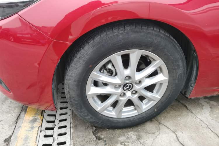 Used Mazda Mazda 3 Axela 2017 Hatchback 1.5L Automatic Luxury Model Emission Standard China V
