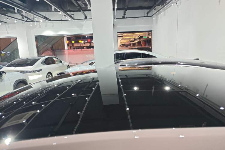 Used ONVO L60 2024 60 kWh Rear-Drive Version
