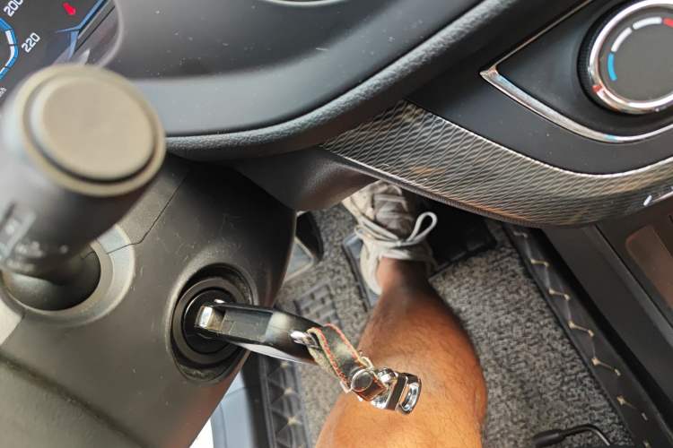 Used Roewe 360 2015 20T TST Deluxe Edition