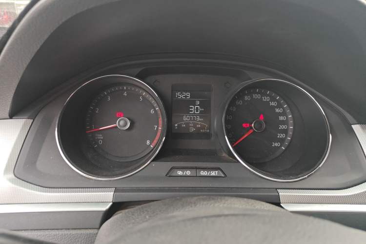 Used Volkswagen C-TREK 2018 1.5L Manual Fashion Model