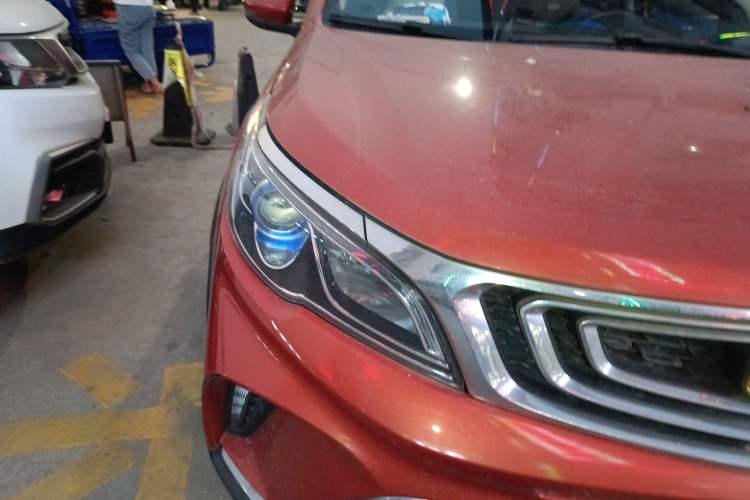 Used Geely Auto Vision X3 2017 1.5L Manual Elite Model Right Front Headlight