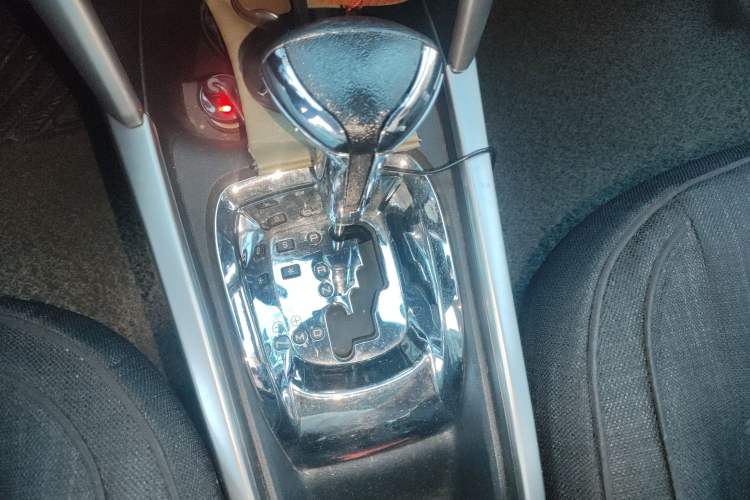 Used Citroen C3-XR 2015 1.6L Automatic Pioneer Model Gear Lever