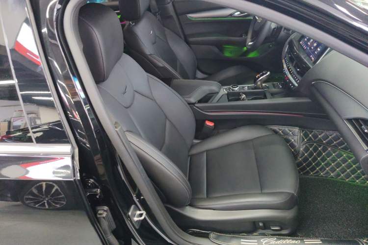 Used Cadillac CT5 2023 28T Luxury Edition (Standard Version) Right Front Seat